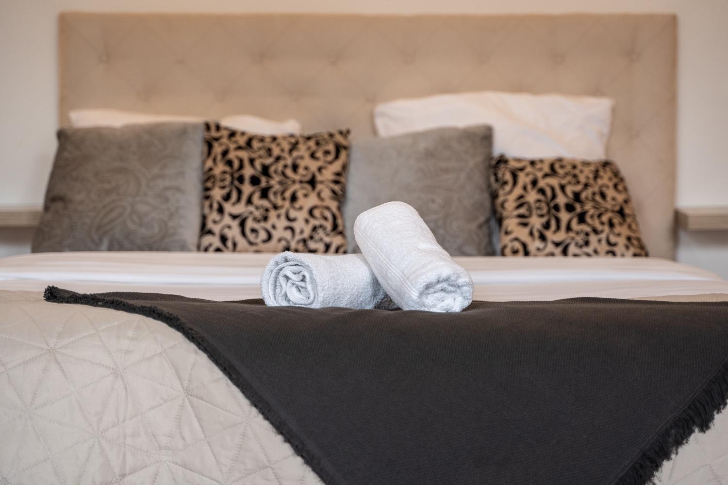 Chic Andreossy-Cosy-Authentique-Wi-Fi-Velo Apartment Castelnaudary Ngoại thất bức ảnh